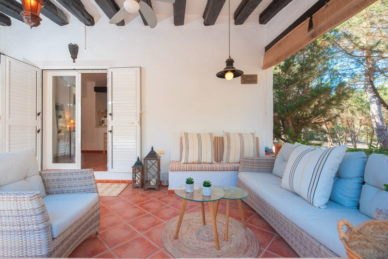 Villa Exclusiva en Venta en Formentera – Gran Parcela y Proyecto de Ampliación